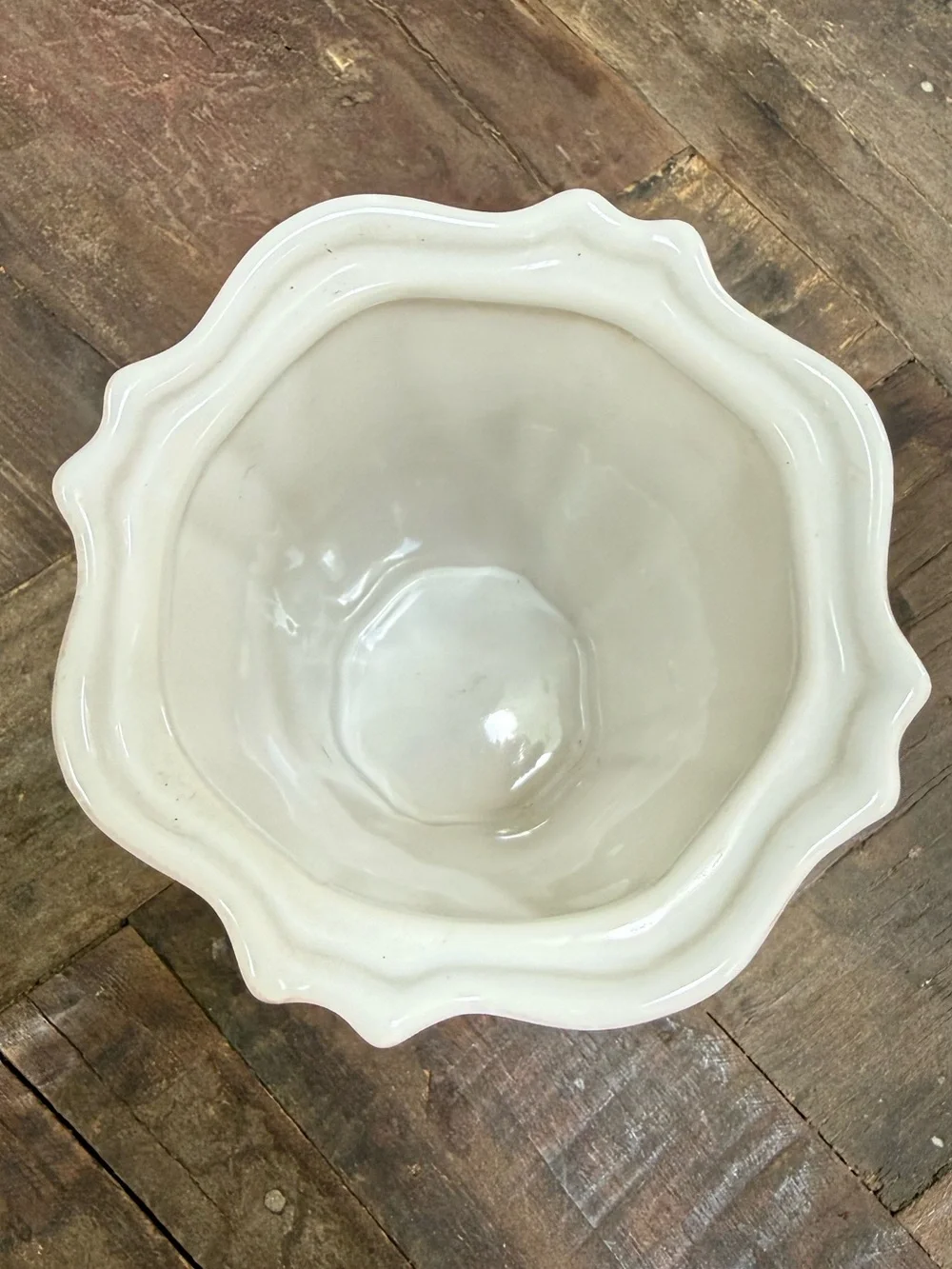 Southern Living At Home White Ceramic Arrange It Easy 5in Vase 40867 (No Insert)